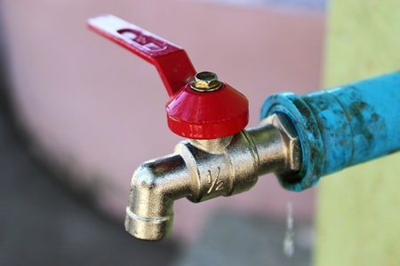 robinet-fuite-eau