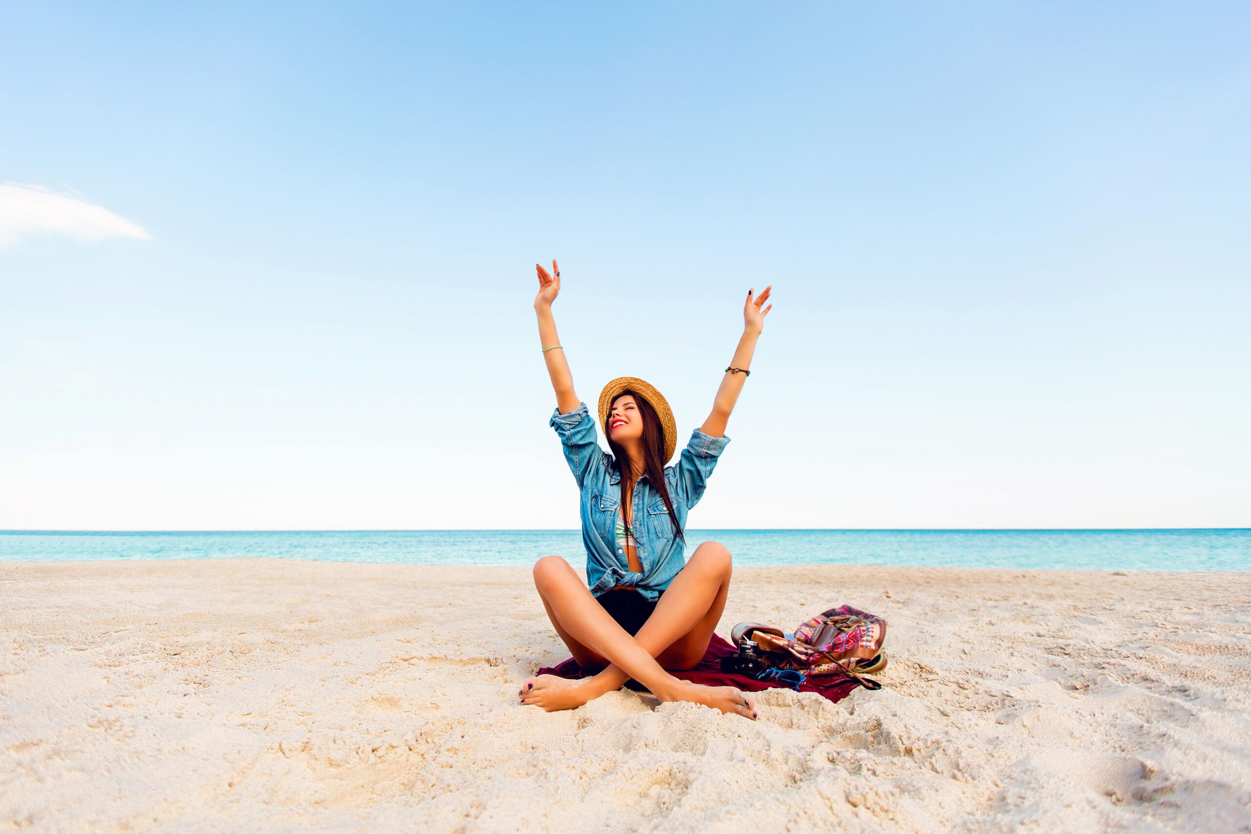 Voyage ou cocon : choisir entre partir et rester chez soi